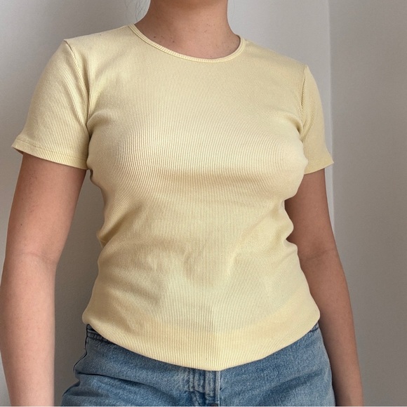 Classic Ribbed Short-Sleeve Tee - Pale Yellow - Picture 2 of 3